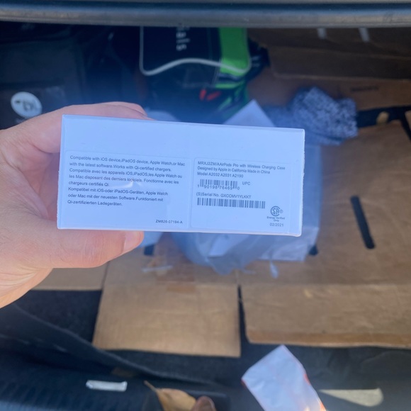 Aurpods pro new - Picture 3 of 4